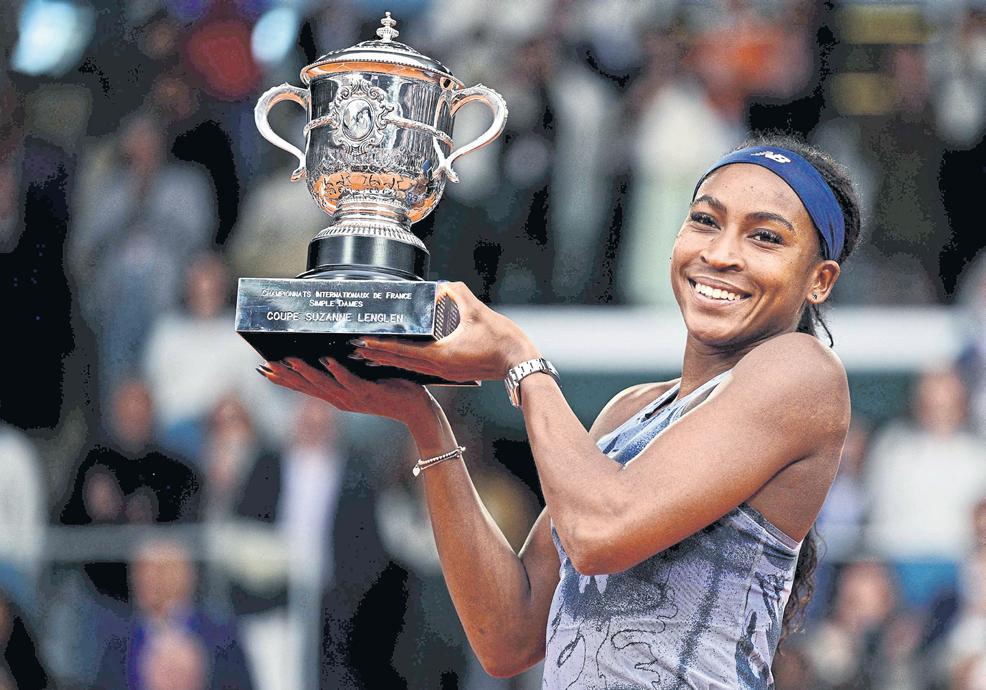 Gauff continues American resurgence