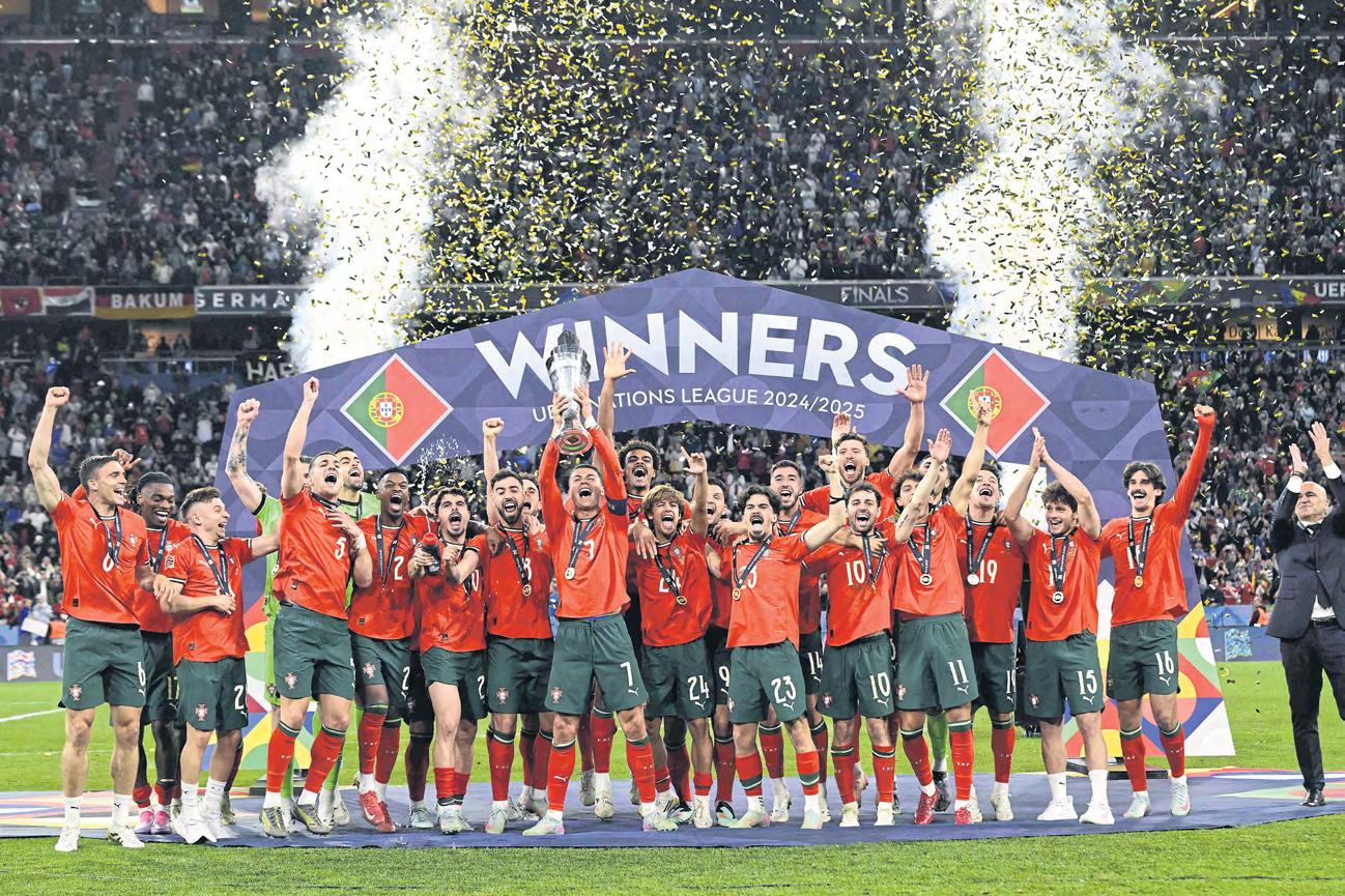 Neves strike brings glory to Portugal