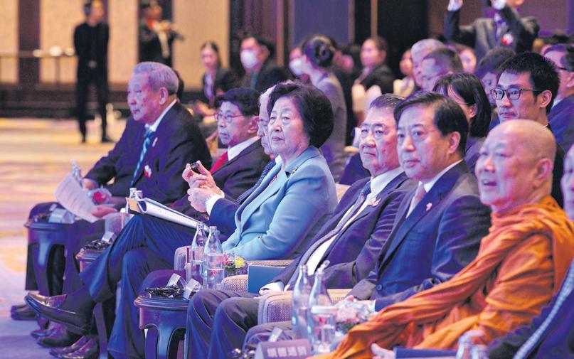 China hails Thailand as sibling at peace forum