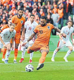 Dutch thrash Malta, Poland stumble