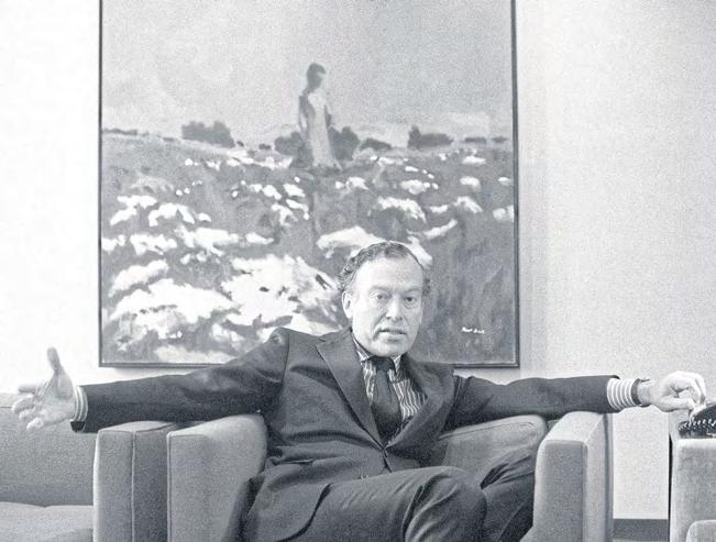 Leonard Lauder, billionaire heir to cosmetics empire, dies at 92