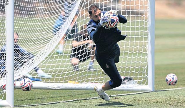 Goalie: PSG 'hungry' for more success