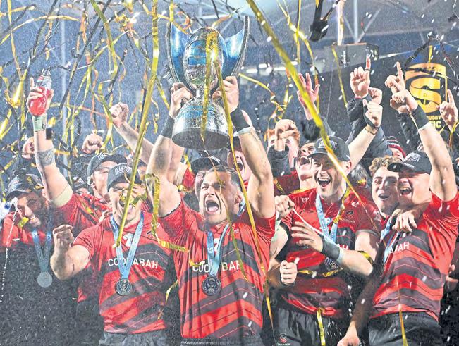 Crusaders back on top after edging Chiefs in final