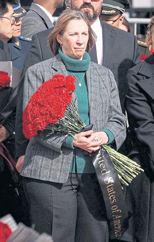 American ambassador to leave Moscow after 2 years