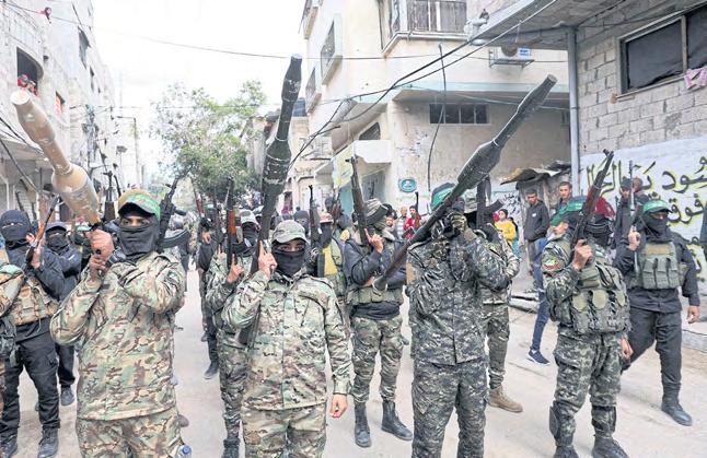 Battling to survive, Hamas faces clans, doubts Iran