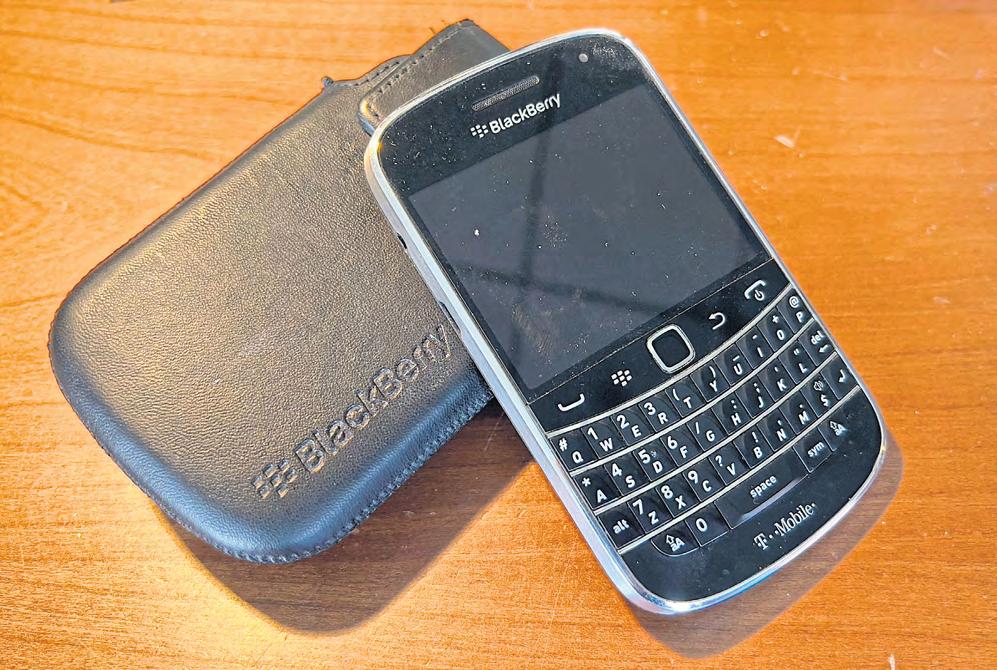 Nostalgia tech: Classic BlackBerry phones are buzzing again in 2025