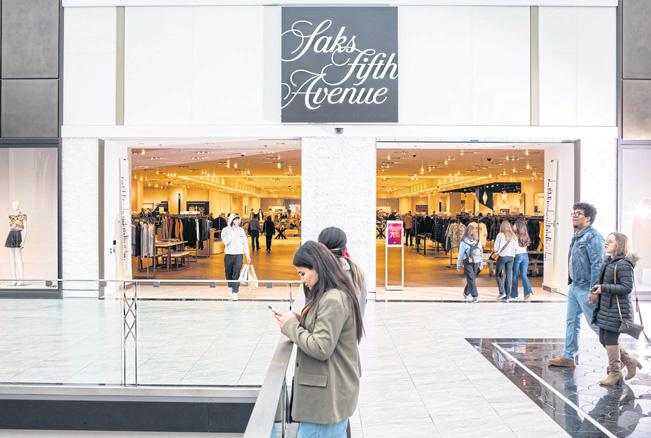 Saks Fifth Avenue faces creditor, vendor unease