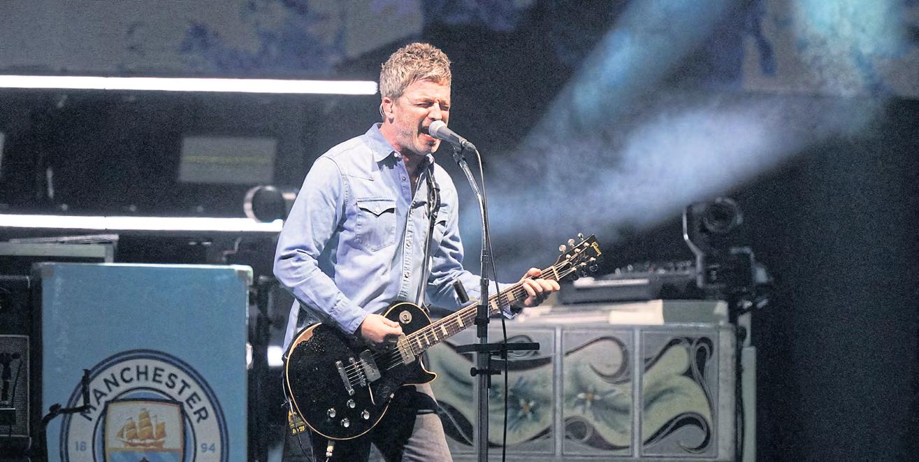 Electrifying, biblical – UK press in raptures on Oasis comeback