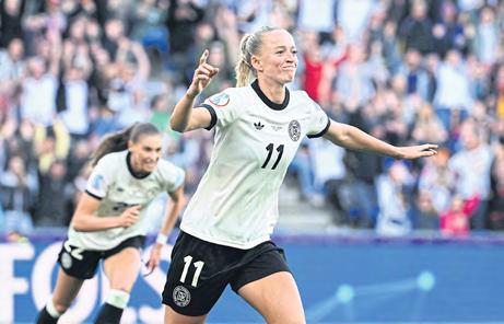 Germany, Sweden reach quarters with match to spare