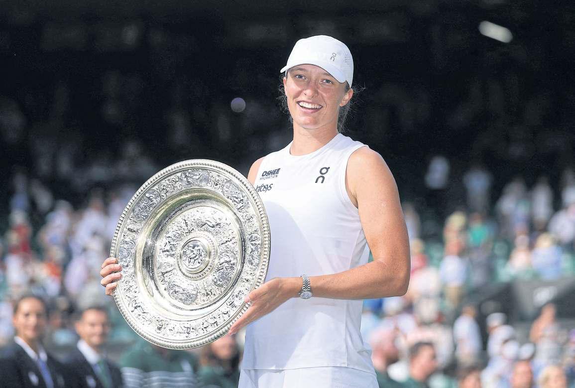 Iga's six! Clay queen turns grass queen