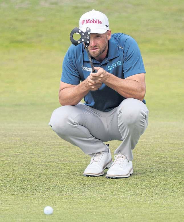 Oakmont kicks out hot Clark