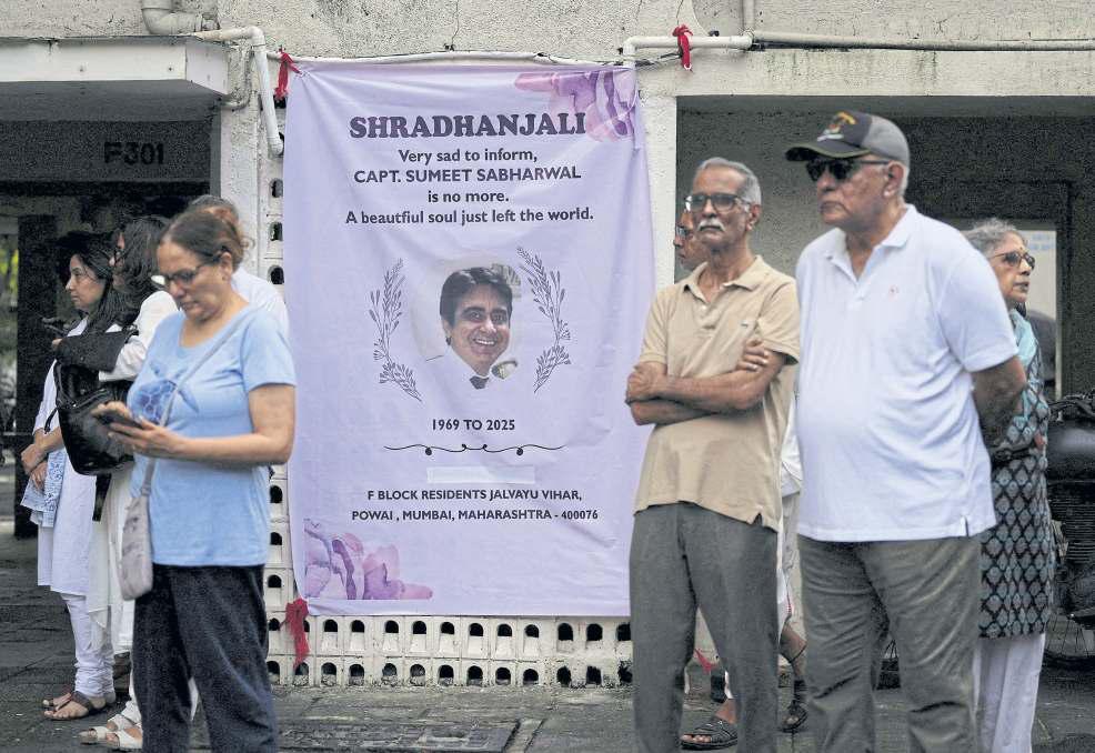 Air India crash probe 'focuses on actions of plane's captain'