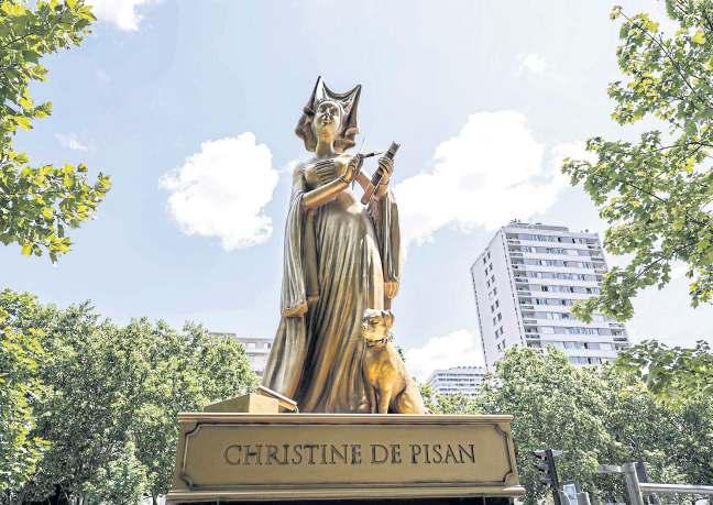 Paris brings back statues of trailblazing women from 2024 Summer Olympics ceremony