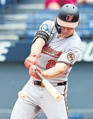 Henderson delivers as Orioles avert 4-game sweep