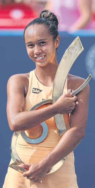 Fearless Fernandez crushes Kalinskaya to claim title