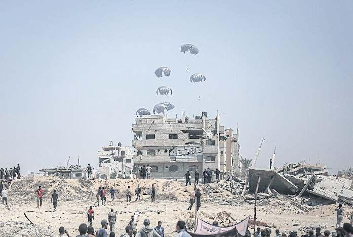 Hamas exploits humanitarian aid