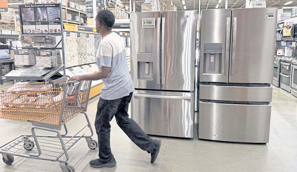 After a delay, US consumers begin to feel the pinch of tariffs