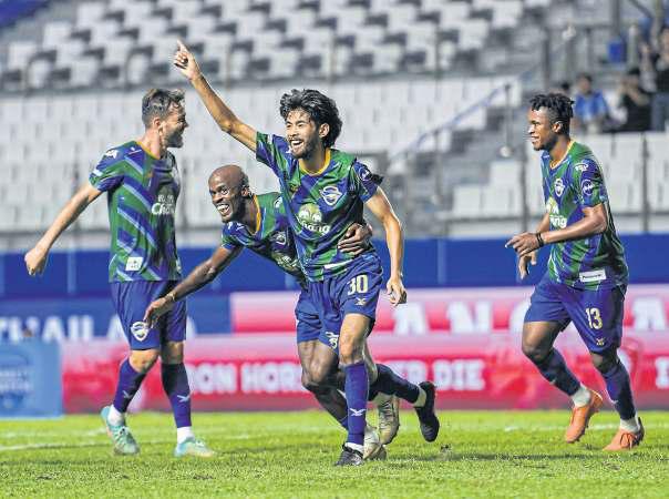Chonburi, Uthai share the spoils in charity match
