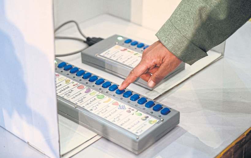 Junta sets Dec 28 poll date despite raging civil war