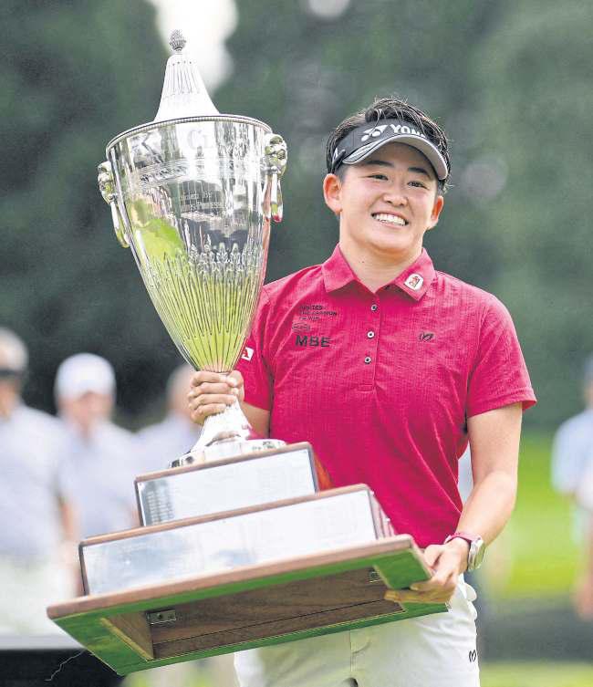 Akie joins sister as Tour champ
