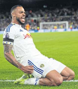 Leeds beat Everton for perfect start to EPL return