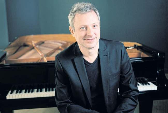 Maxime Zecchini to give a special left-hand piano recital at Sala Sudasiri Sobha