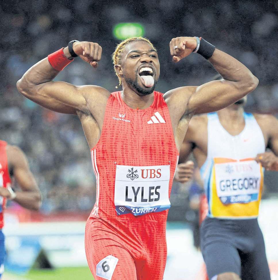 Lyles lightning strikes again
