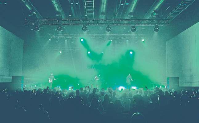 SWEDISH ROCKERS SMASH BANGKOK