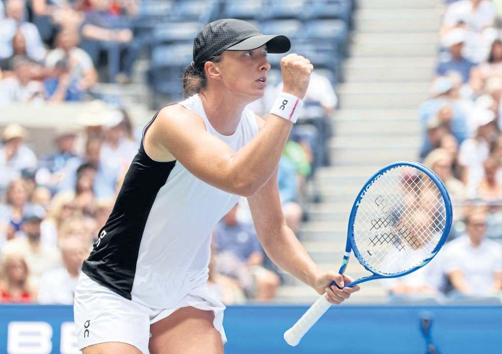 Swiatek survives scare, Sinner shows class