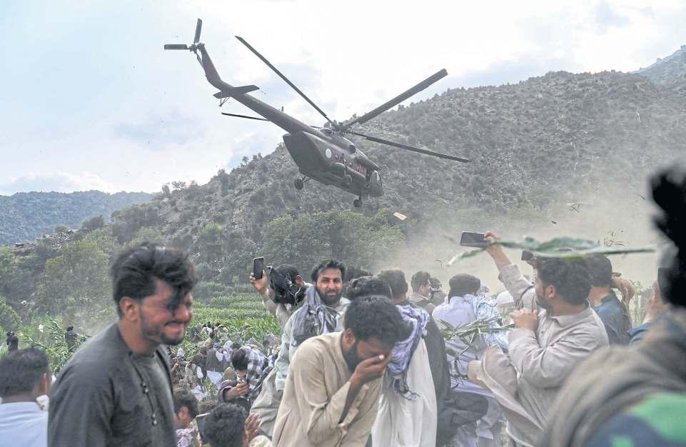 Quake deaths exceed 1,100