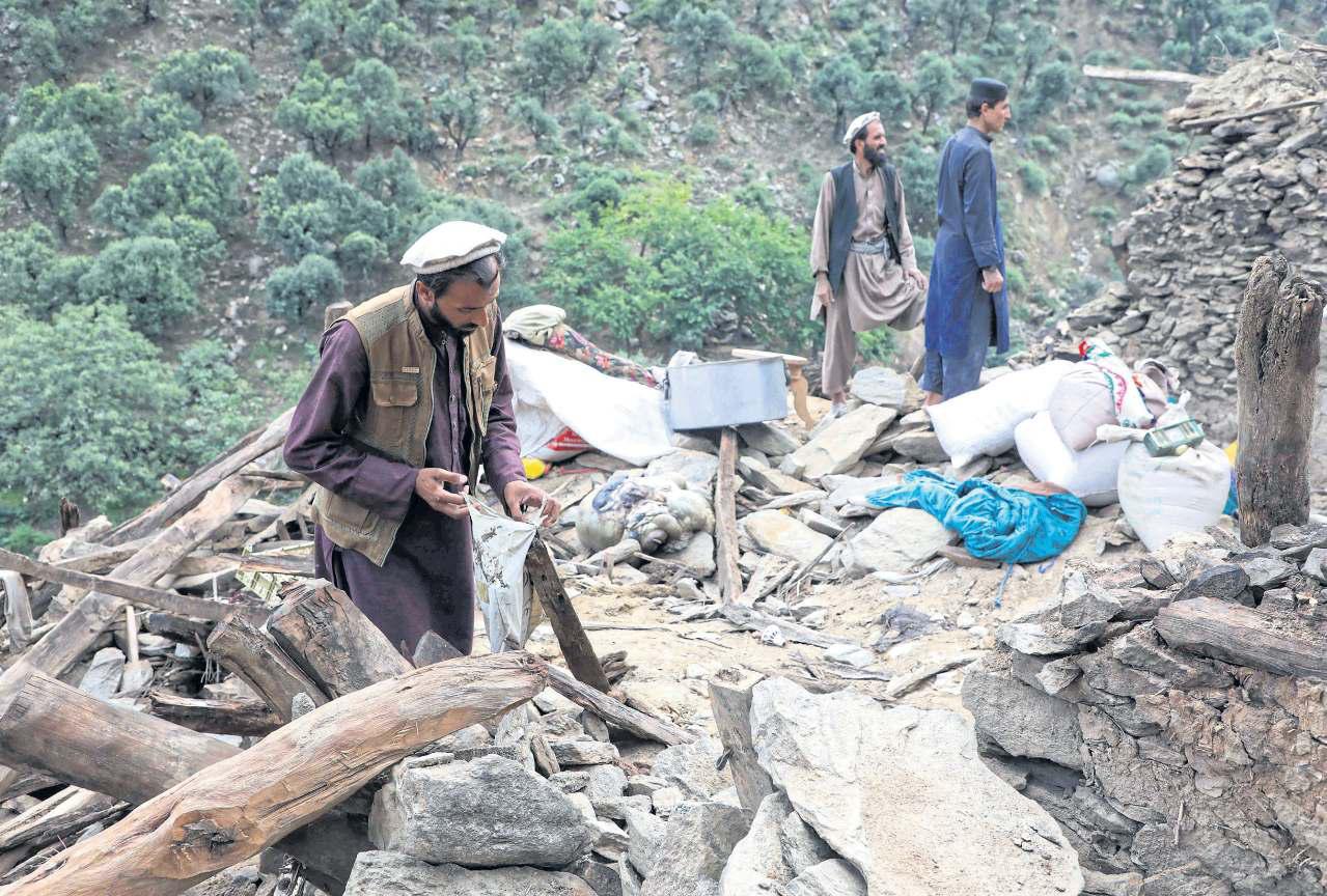 Strong aftershocks hit Afghanistan