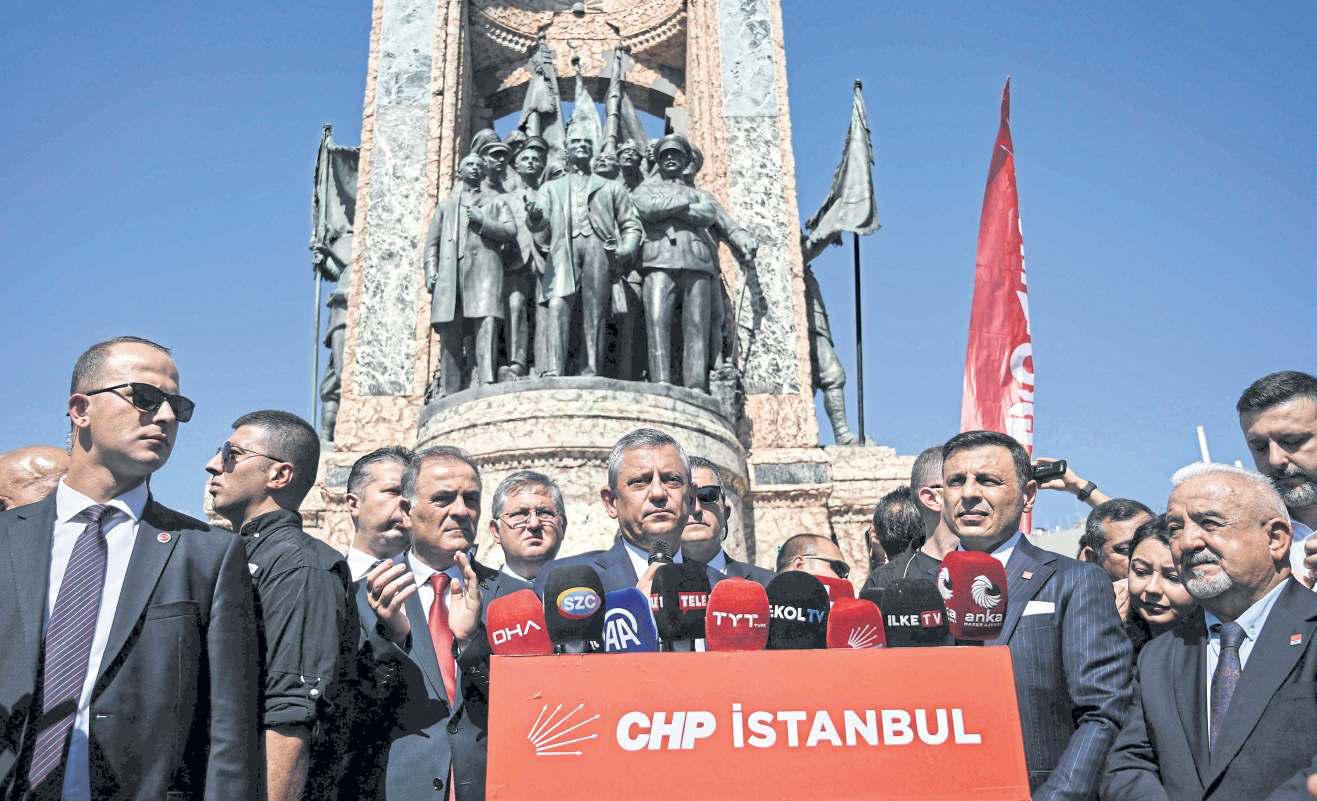 Turkish court could oust opposition leader