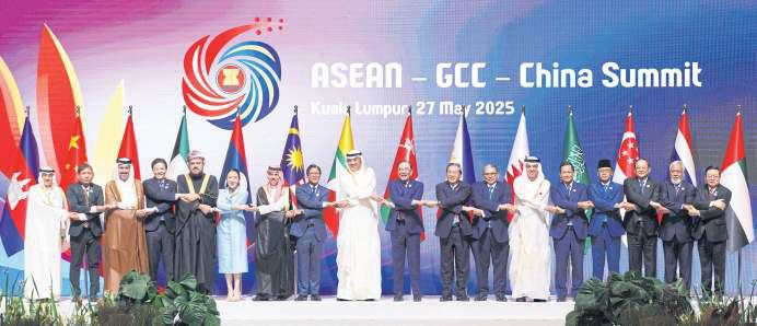 Asean must strengthen cohesion
