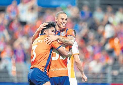 Hosts Port skin Sharks alive to snap winless streak in Thai League 1
