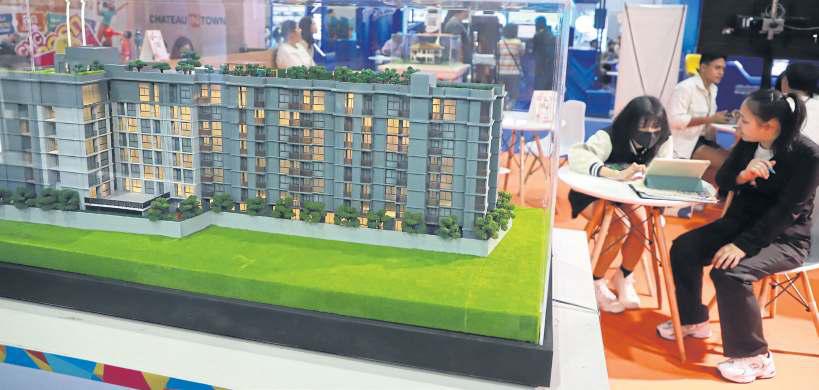 Price cuts continue to pace condo sales