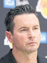 Lakers hand Redick extension, hail him as 'special voice'