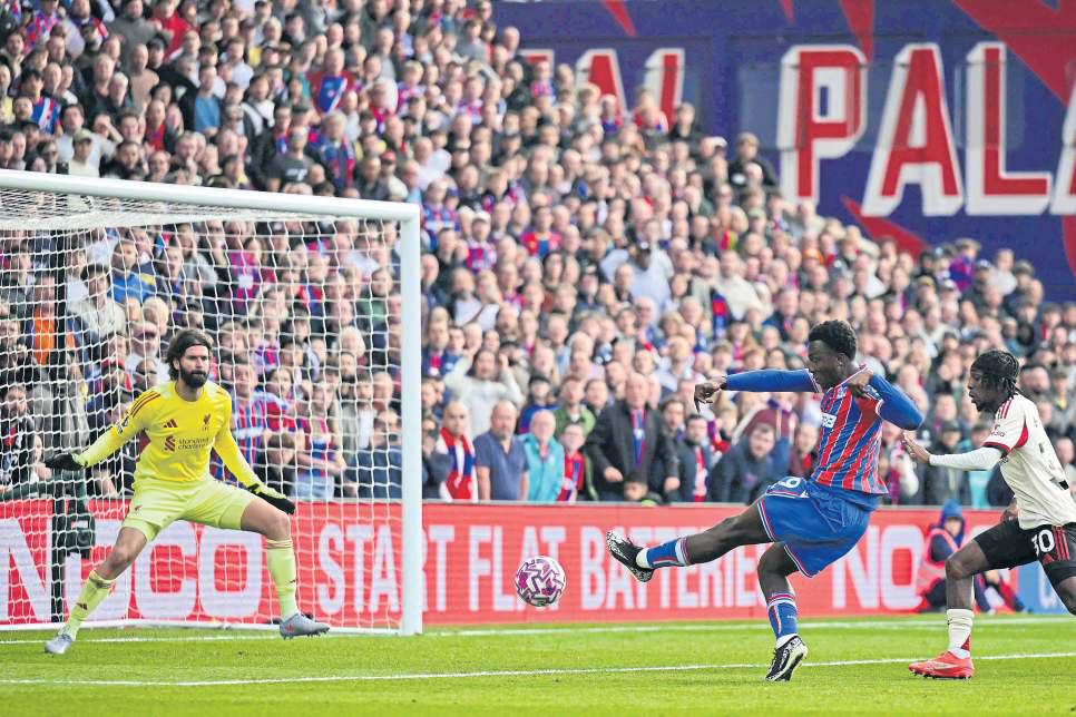 Palace end Liverpool's perfect start