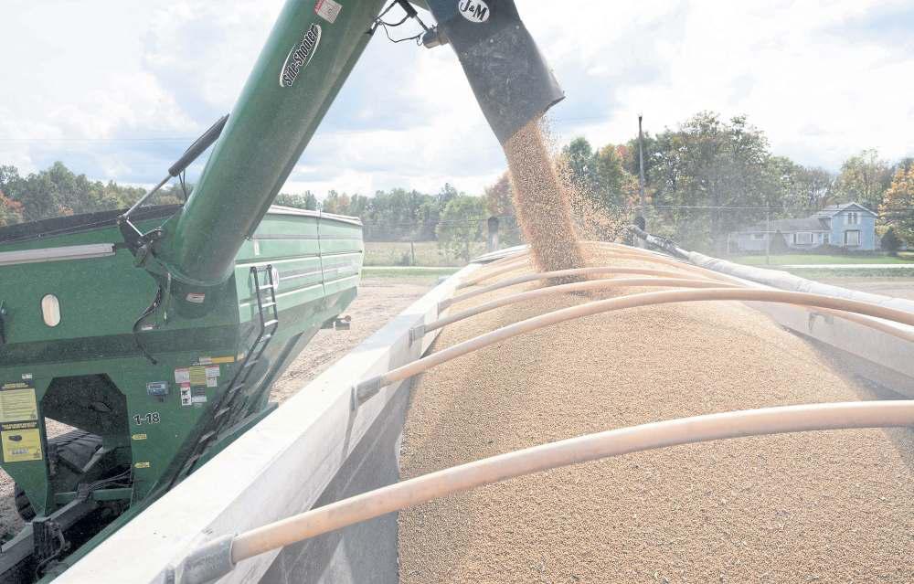Trump to aid farmers as China shuns US crops