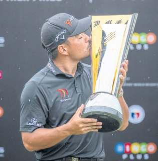 Emotional win for Tabuena on home turf