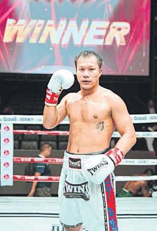 Ali’s grandson steps into history in Manila