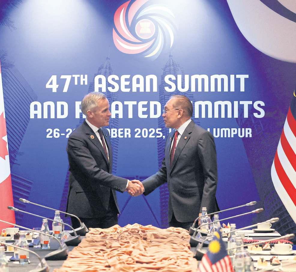 Canada PM turns from US to Asia for trade