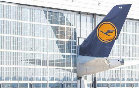 Lufthansa hits Q3 forecast despite slump in N Atlantic
