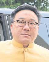 Pheu Thai set to elect Julapun as leader