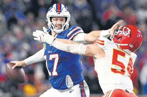 Bills outlast Chiefs, Colts fall to Steelers