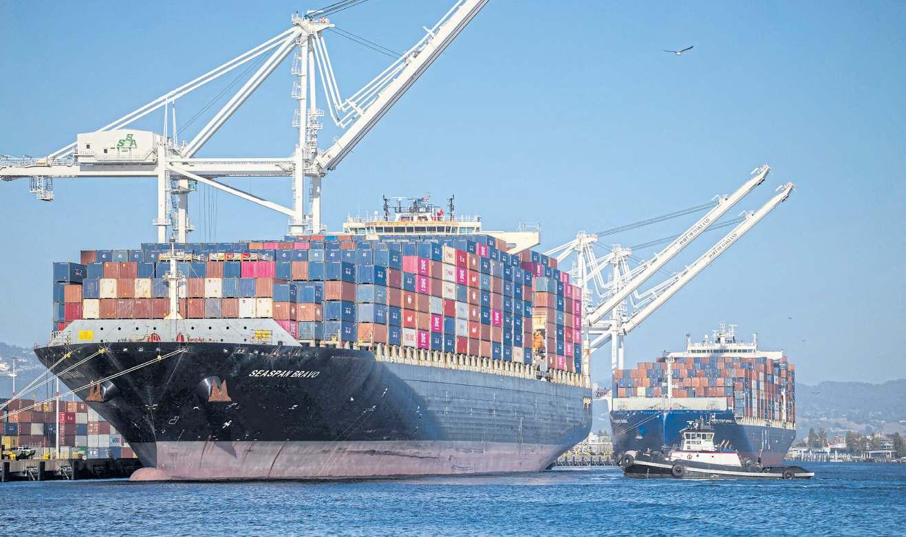 Justices cast wary eye on US tariffs