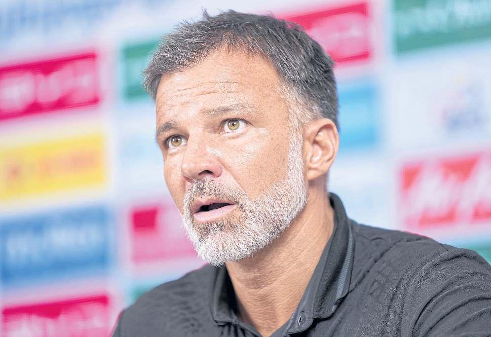 Hudson calls in the old guard