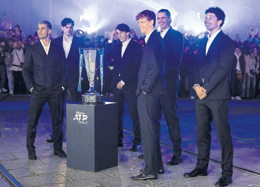 Top guns in fray for Finals title