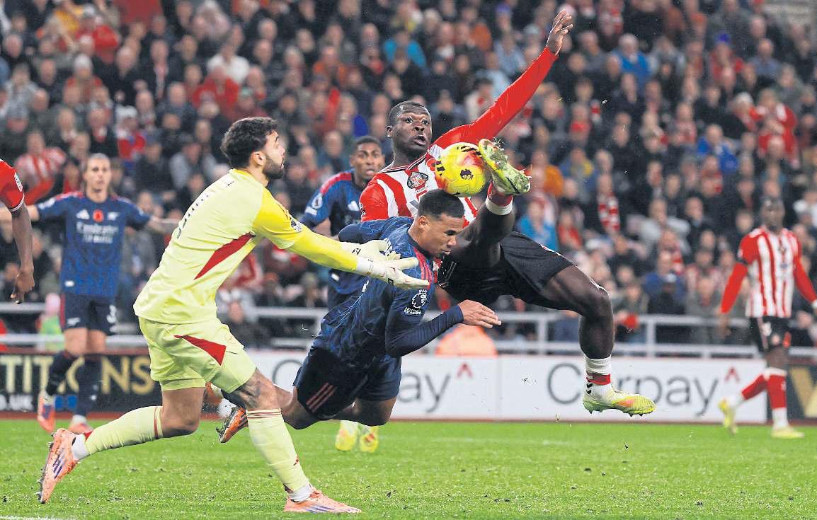 Arsenal streak ends in Sunderland