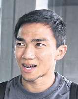 Iklas, Poramet called up to replace Anan and Teerasil