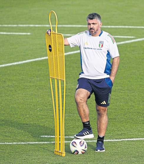 Gattuso wants 'maximum commitment'